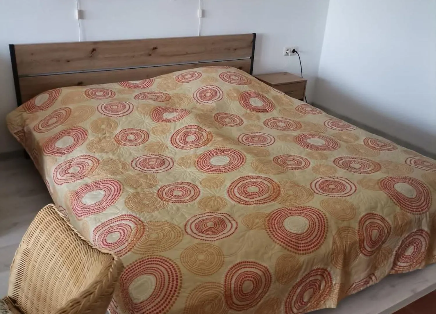 Rolligerechtes Appartement Mit Terrasse Und Garten Zandt