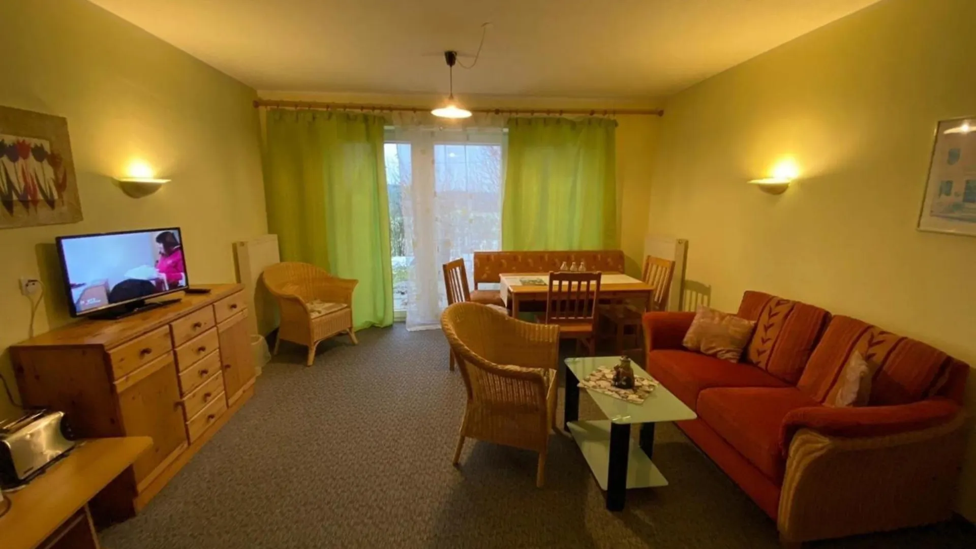 Rolligerechtes Appartement Mit Terrasse Und Garten Zandt